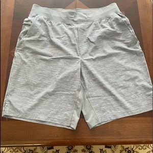 Men’s lulu lemon athletic shorts